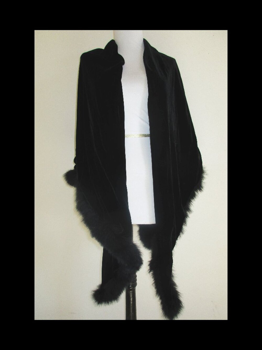 Vintage CHAIX Black Velvet Fox w/Fur Trim Wrap Opera Cape Evening Shawl Cloak
